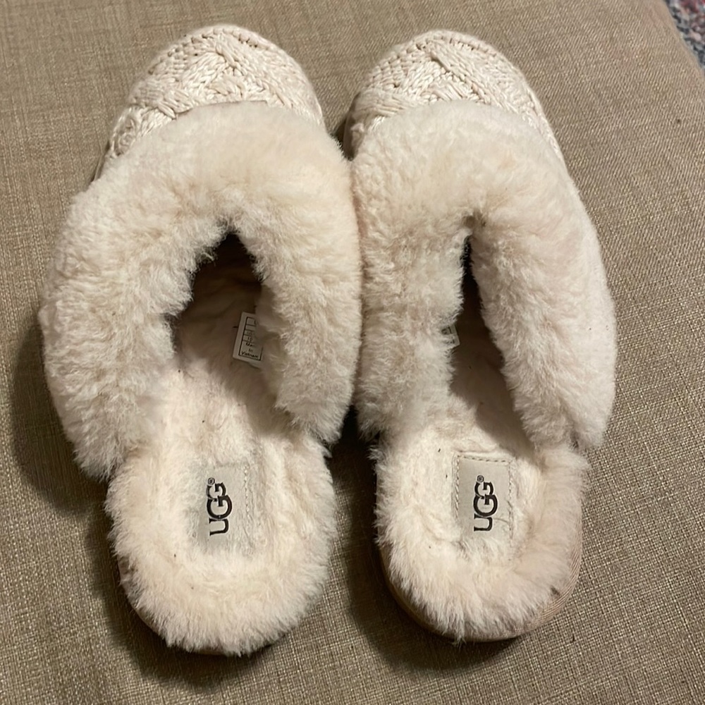 Size 10 brand new slip on UGG slippers!!! Cream and woven material
